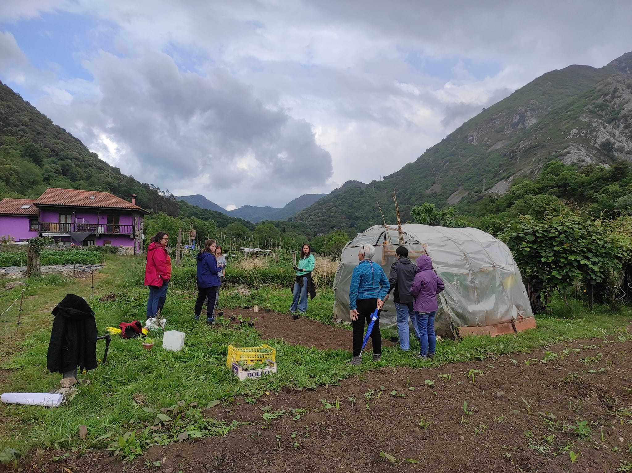 Las huertas - Meetings with women who work in the gardens of Villanueva.